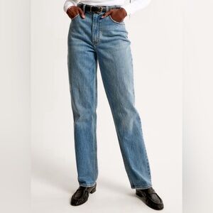 Abercrombie The 90’s Straight Ultra High Rise Jeans Size 2